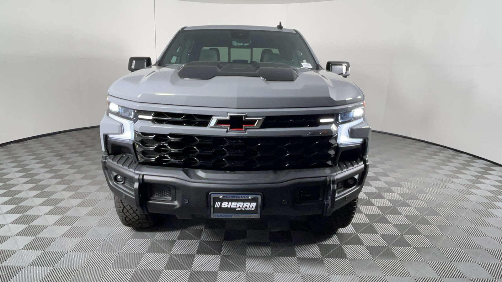 2024 Chevrolet Silverado 1500 ZR2 9