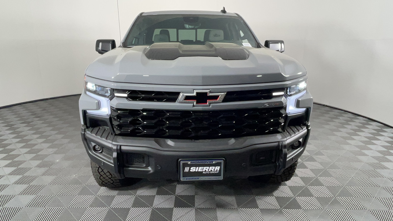 2024 Chevrolet Silverado 1500 ZR2 9