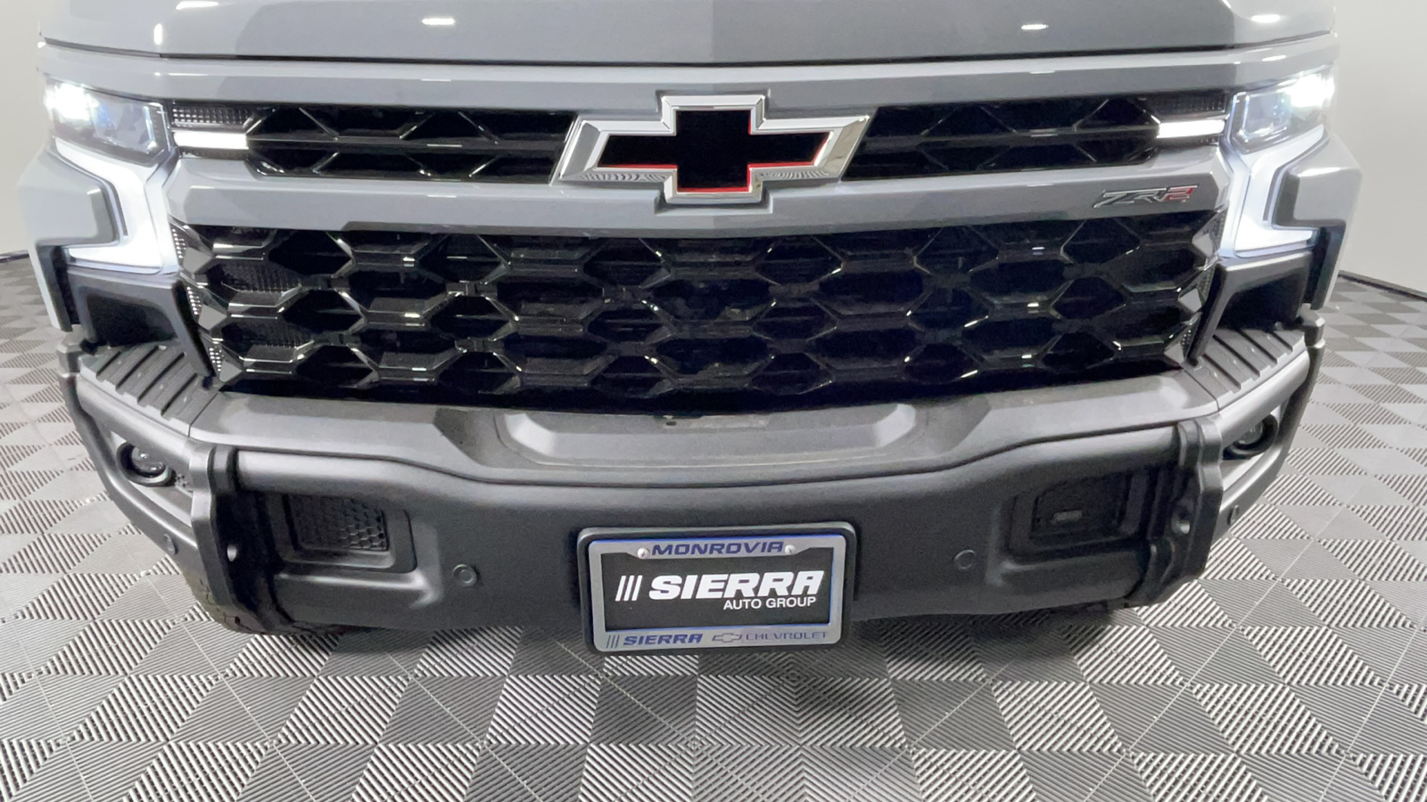 2024 Chevrolet Silverado 1500 ZR2 10