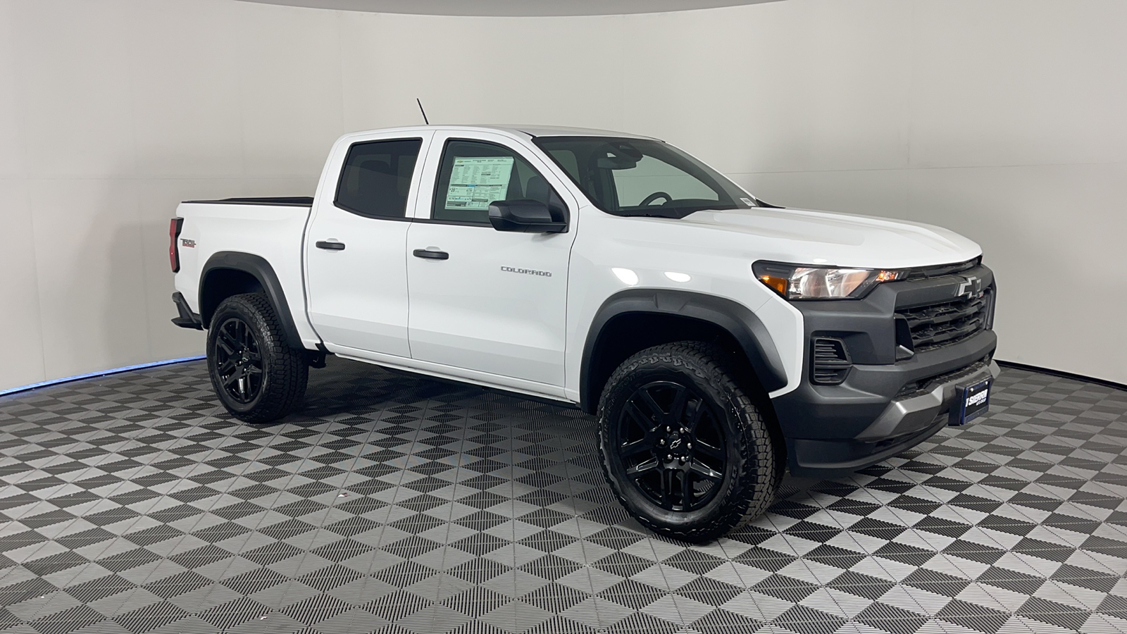 2024 Chevrolet Colorado 4WD Trail Boss 2