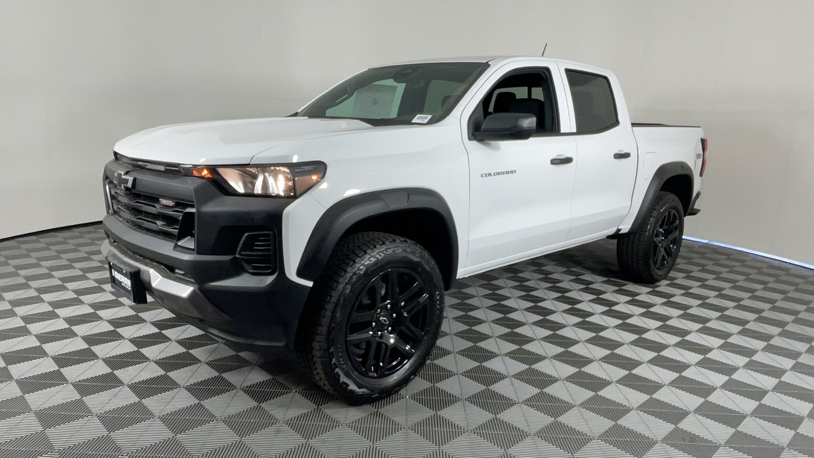 2024 Chevrolet Colorado 4WD Trail Boss 8