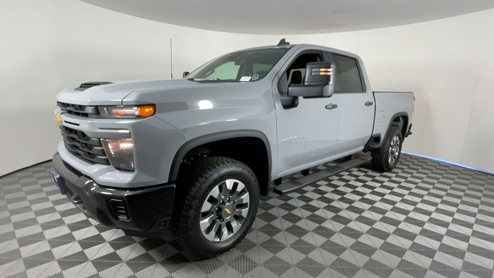 2024 Chevrolet Silverado 2500HD Custom 8