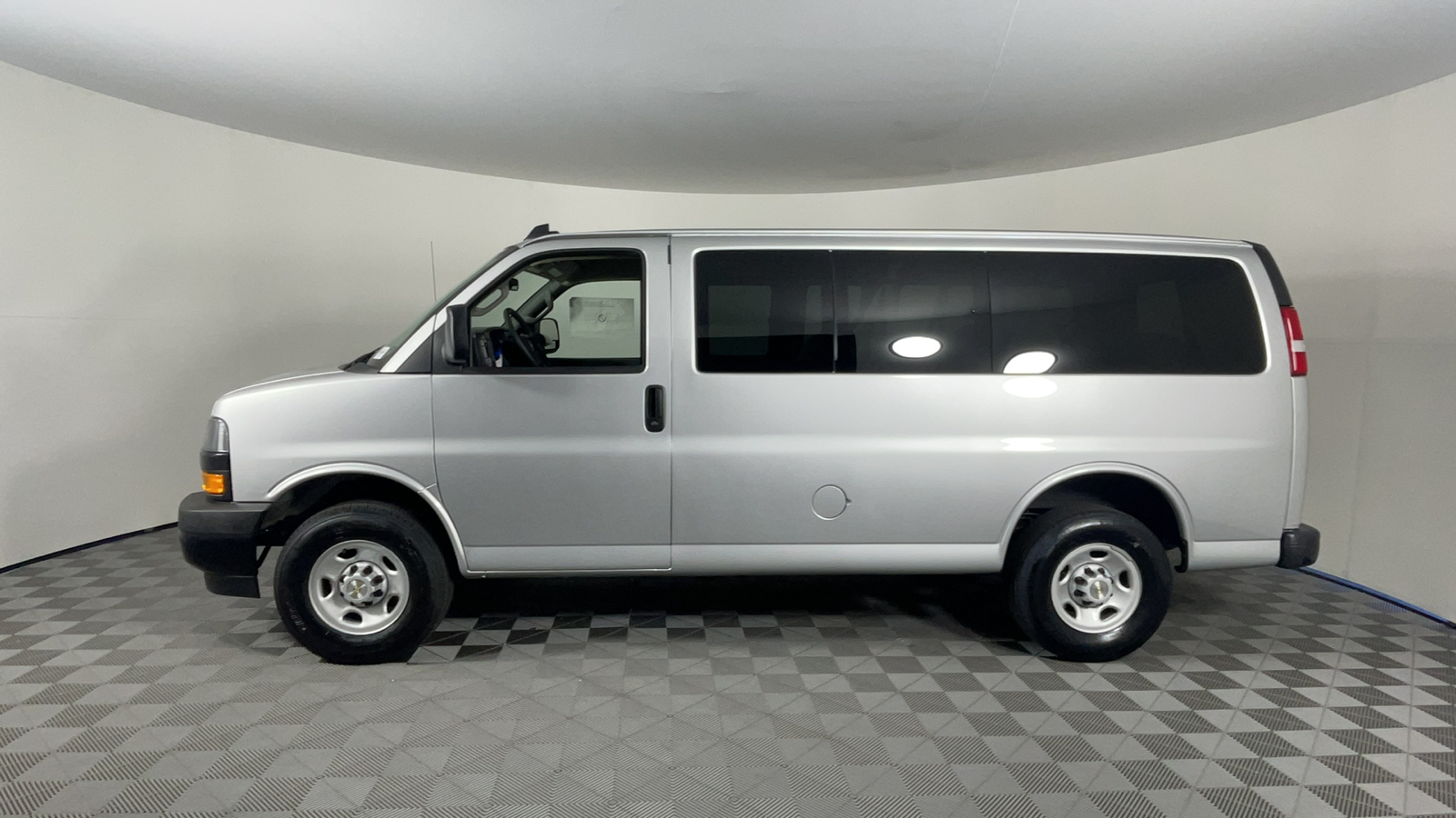 2024 Chevrolet Express Passenger LS 7