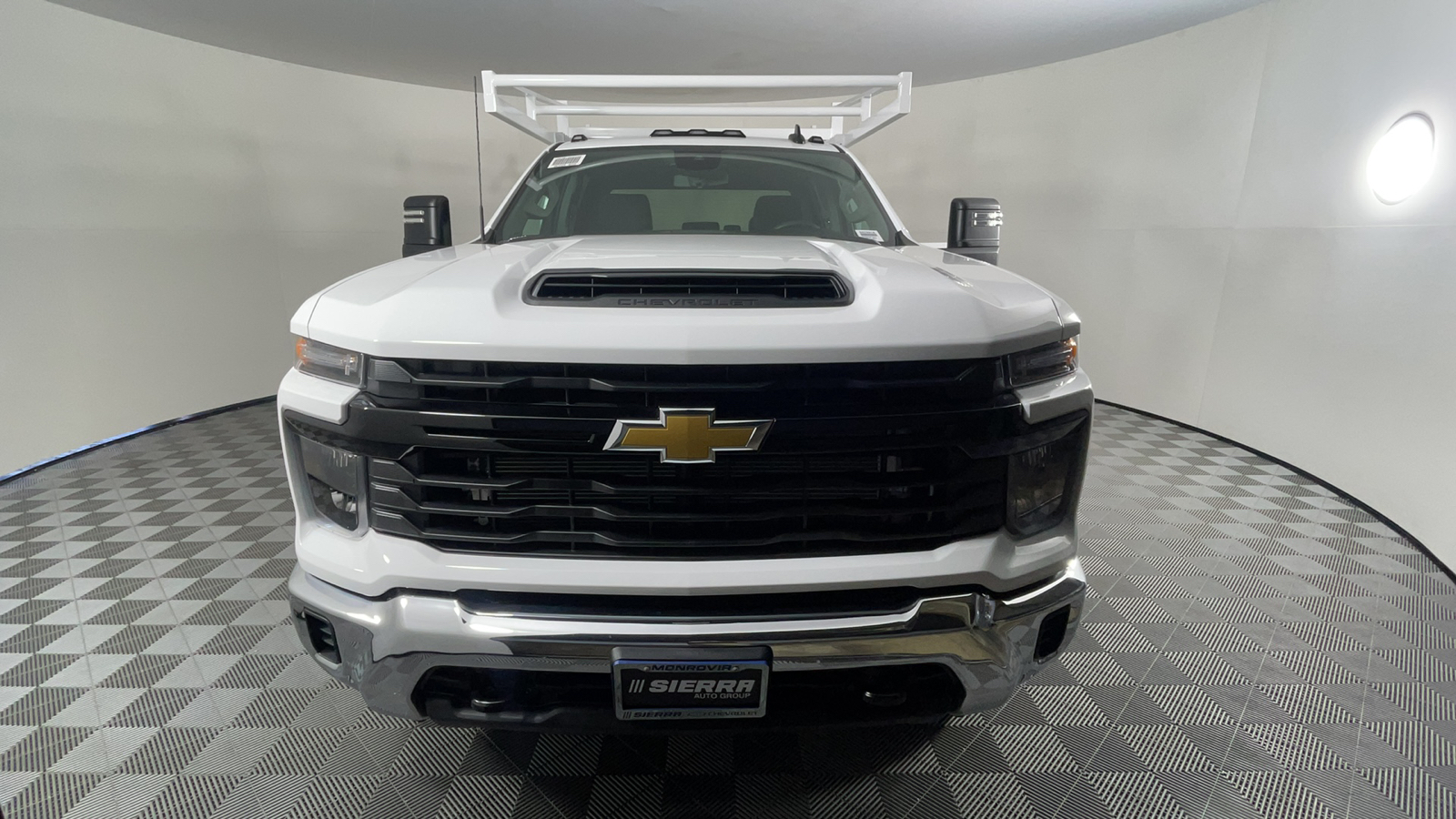 2024 Chevrolet Silverado 3500HD CC Work Truck 9