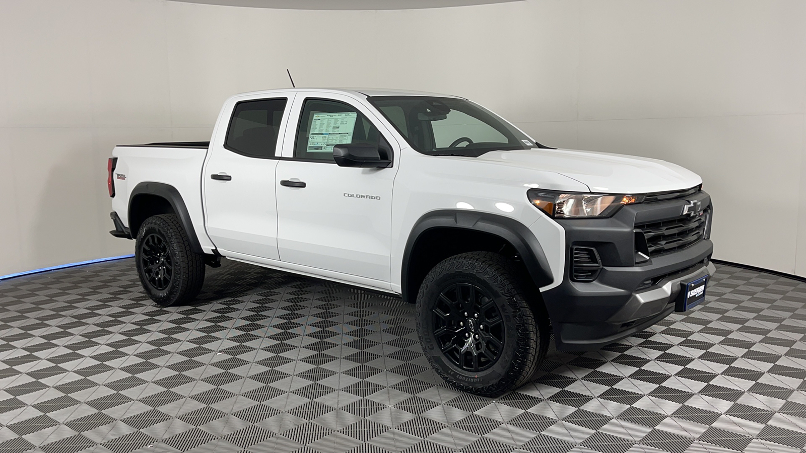 2024 Chevrolet Colorado 4WD Trail Boss 2