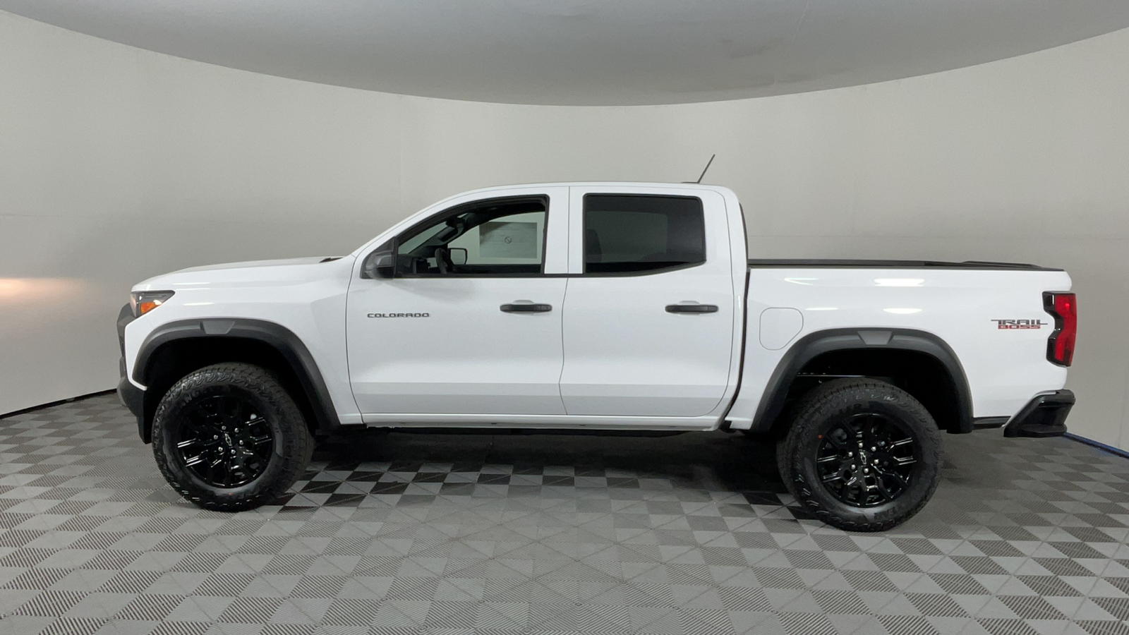 2024 Chevrolet Colorado 4WD Trail Boss 7