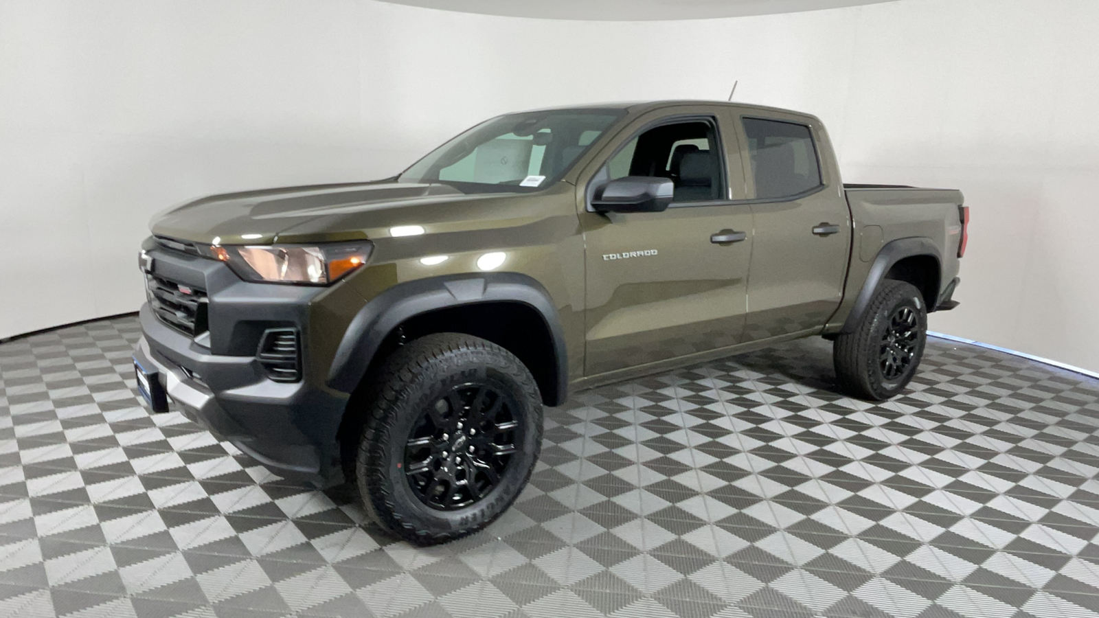 2024 Chevrolet Colorado 4WD Trail Boss 8