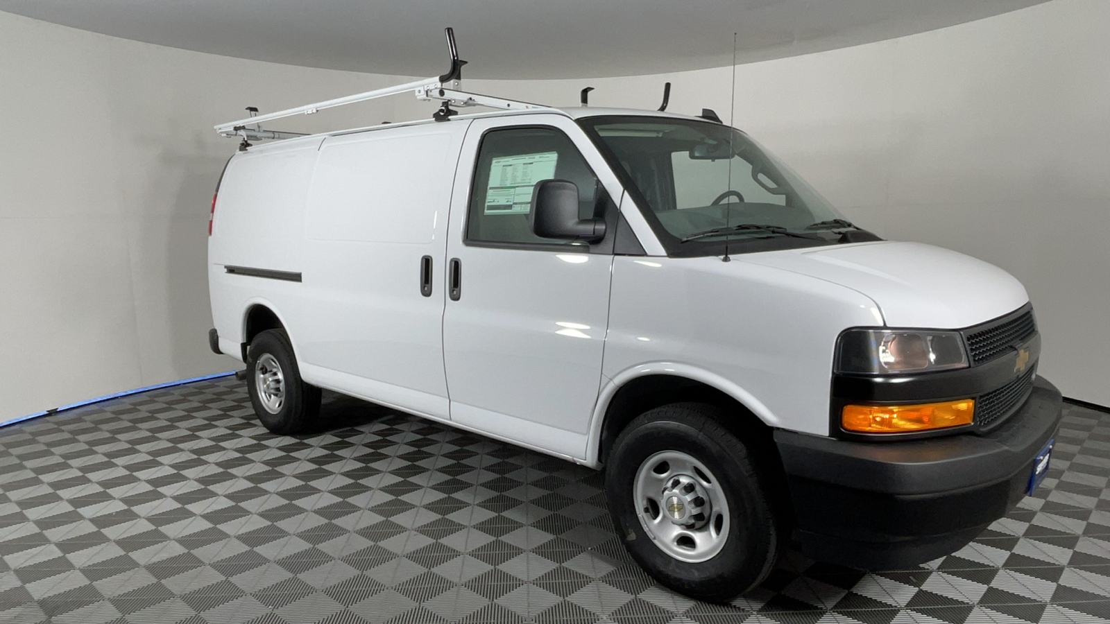 2024 Chevrolet Express Cargo Van  3