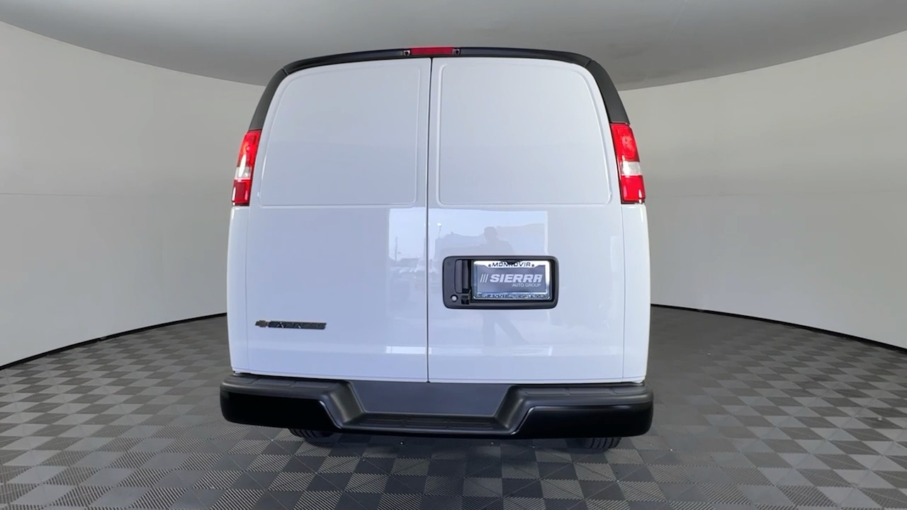 2024 Chevrolet Express Cargo Van  5