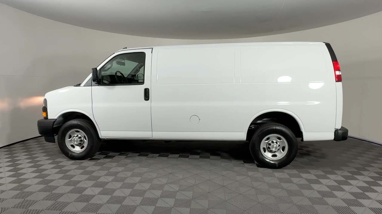 2024 Chevrolet Express Cargo Van  7