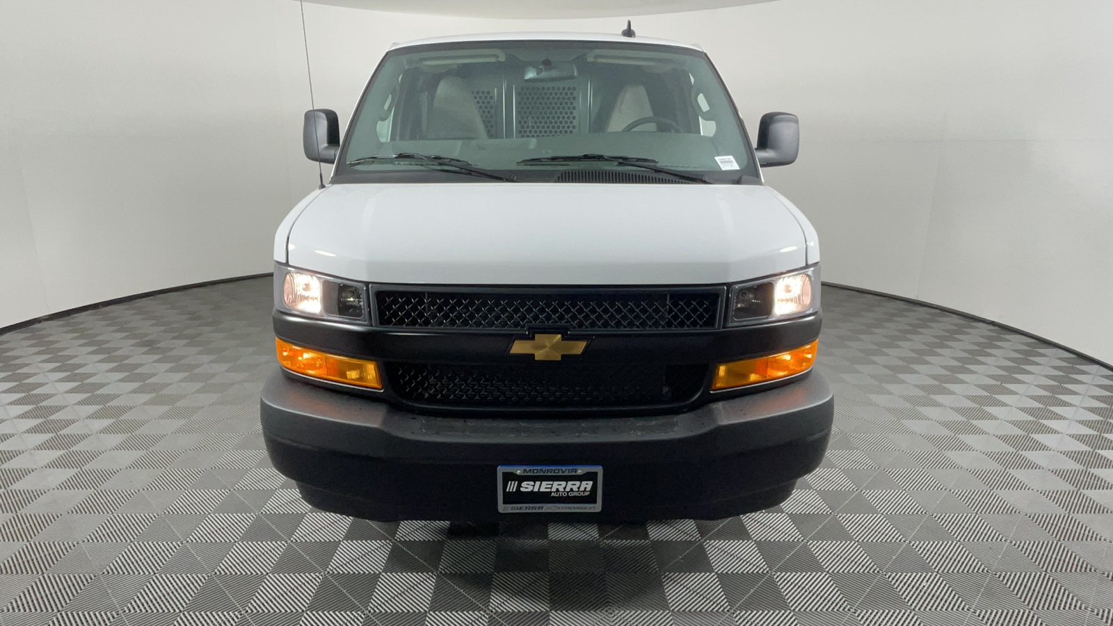 2024 Chevrolet Express Cargo Van  9