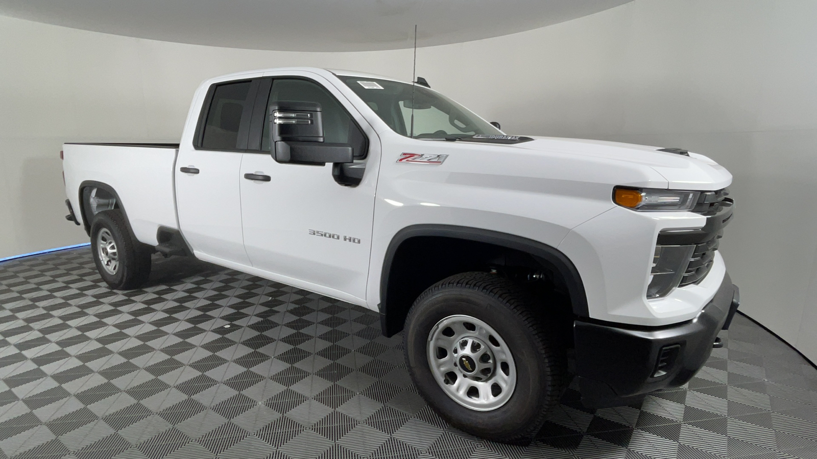 2024 Chevrolet Silverado 3500HD Work Truck 3