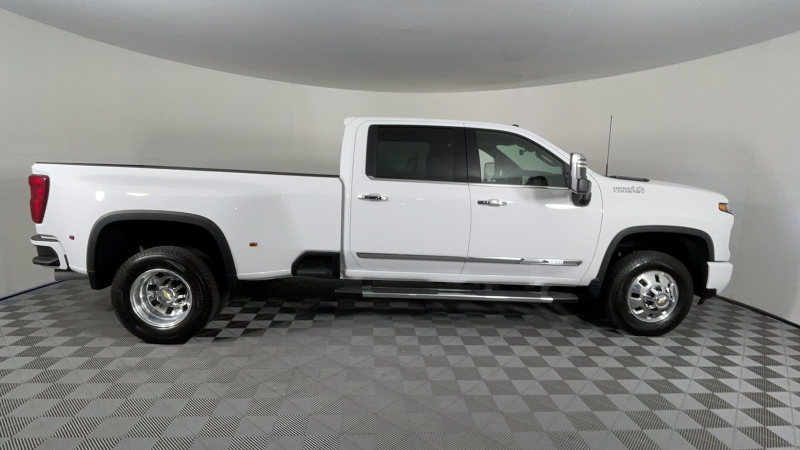 2024 Chevrolet Silverado 3500HD High Country 3