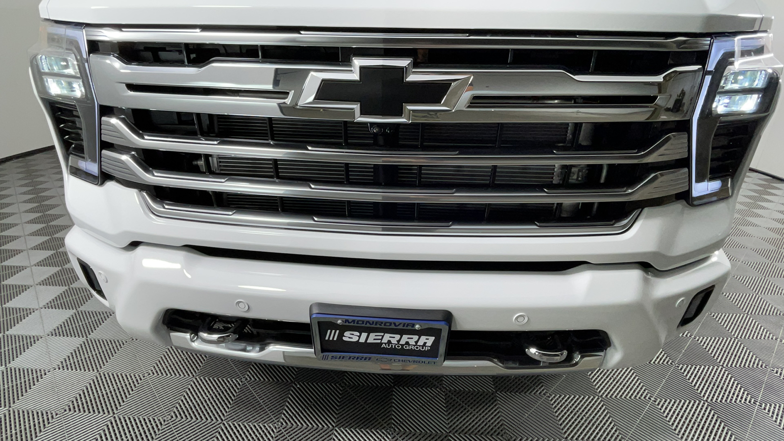 2024 Chevrolet Silverado 3500HD High Country 10