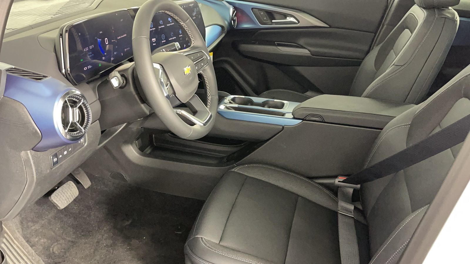 2024 Chevrolet Equinox EV LT 11