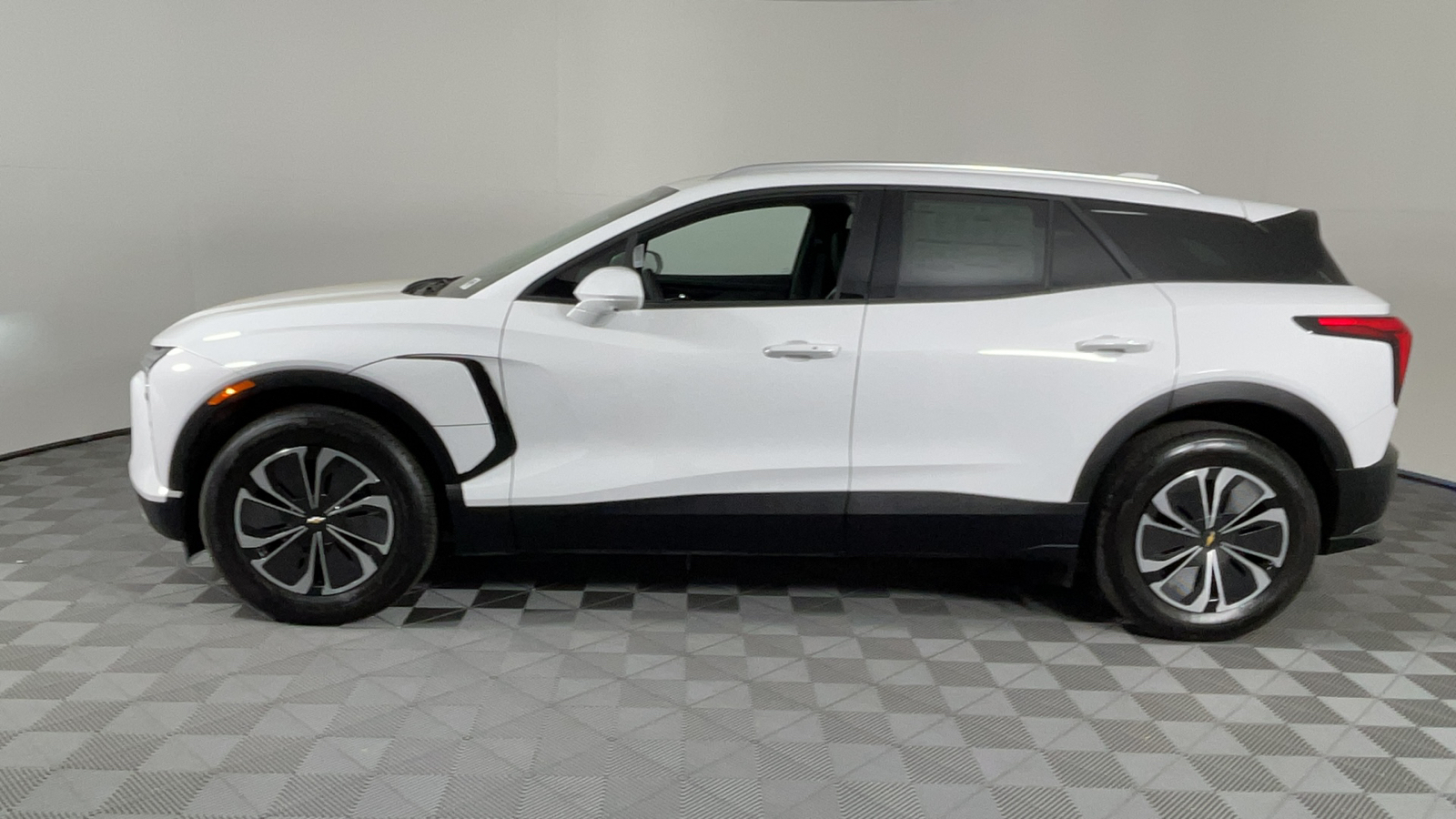 2024 Chevrolet Blazer EV eAWD LT 7