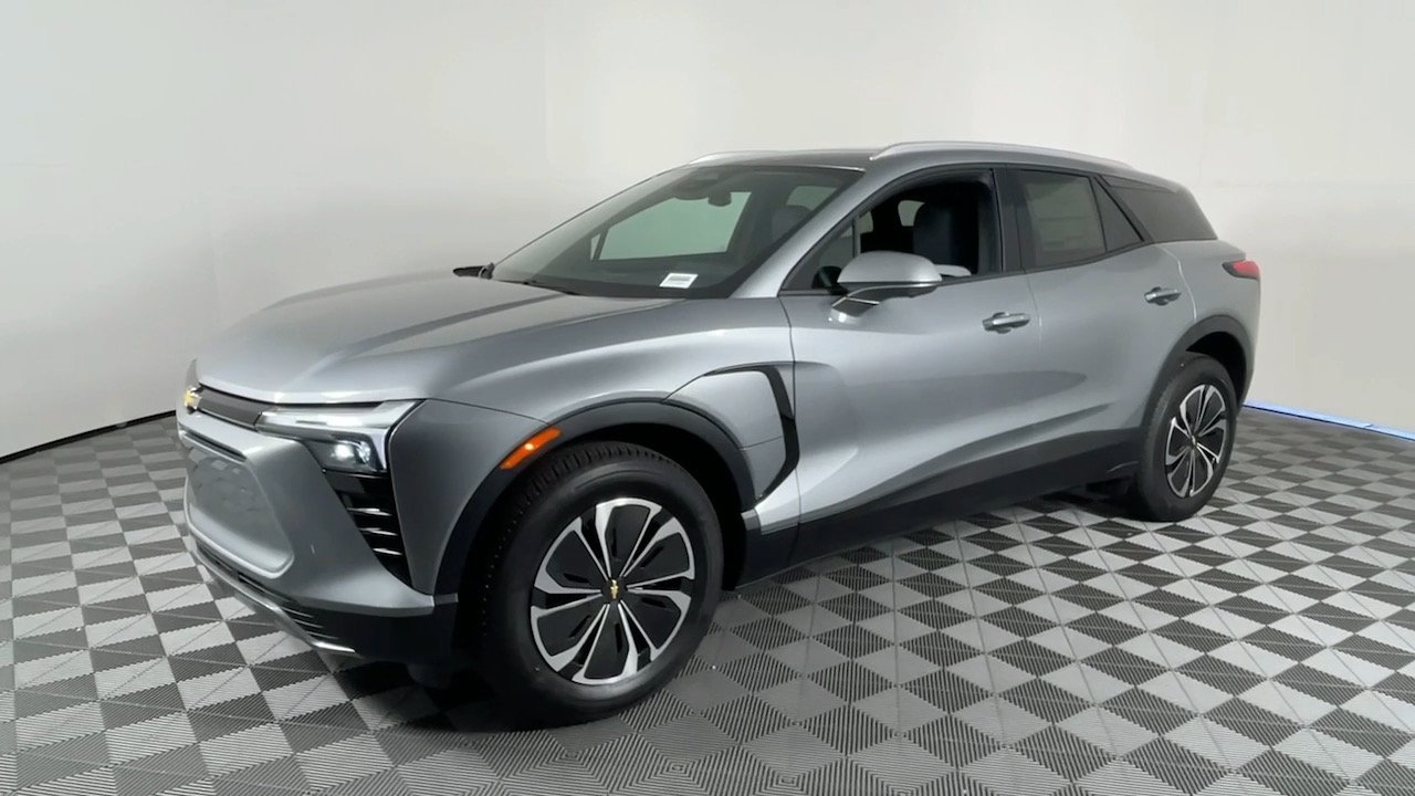 2024 Chevrolet Blazer EV eAWD LT 8