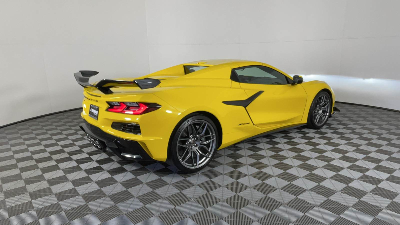 2025 Chevrolet Corvette 2LZ 4