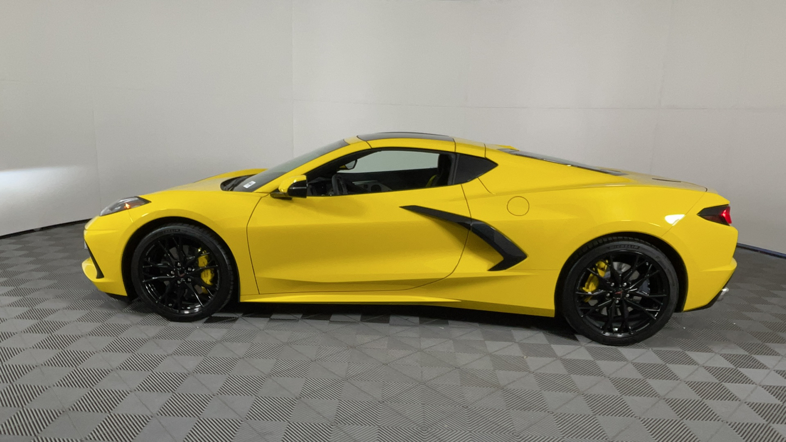 2025 Chevrolet Corvette 2LT 7