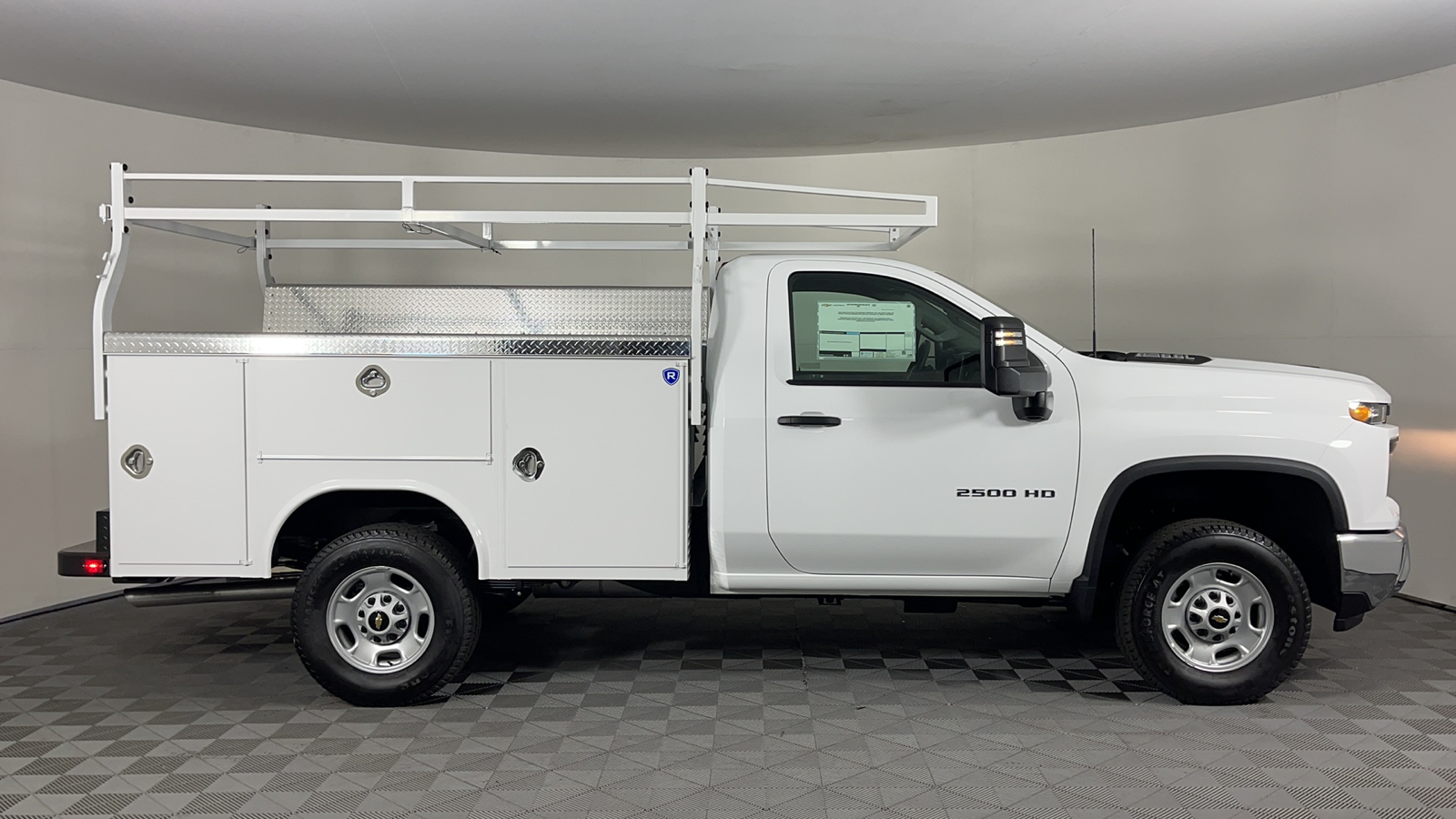 2025 Chevrolet Silverado 2500HD Work Truck 2