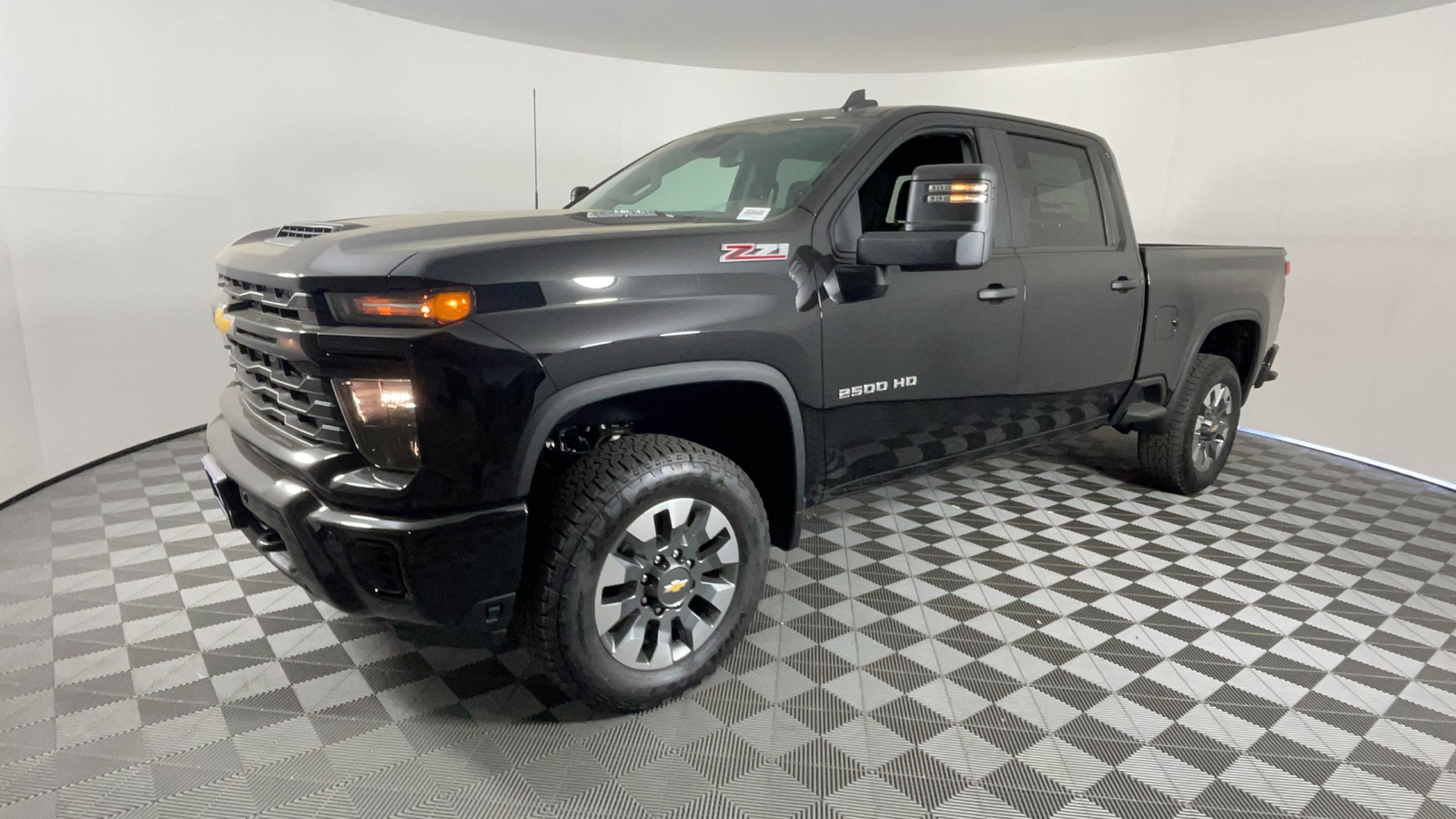 2025 Chevrolet Silverado 2500HD Custom 8