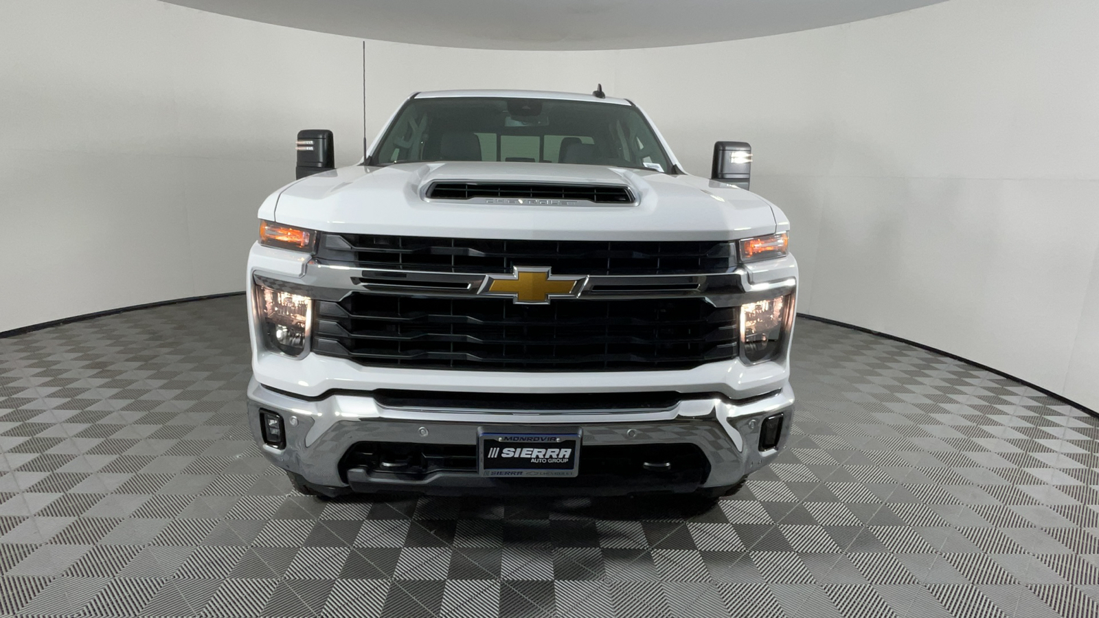 2025 Chevrolet Silverado 2500HD LT 9