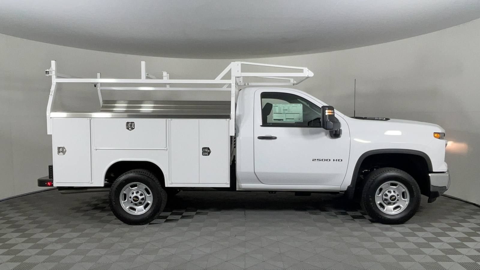 2025 Chevrolet Silverado 2500HD Work Truck 2