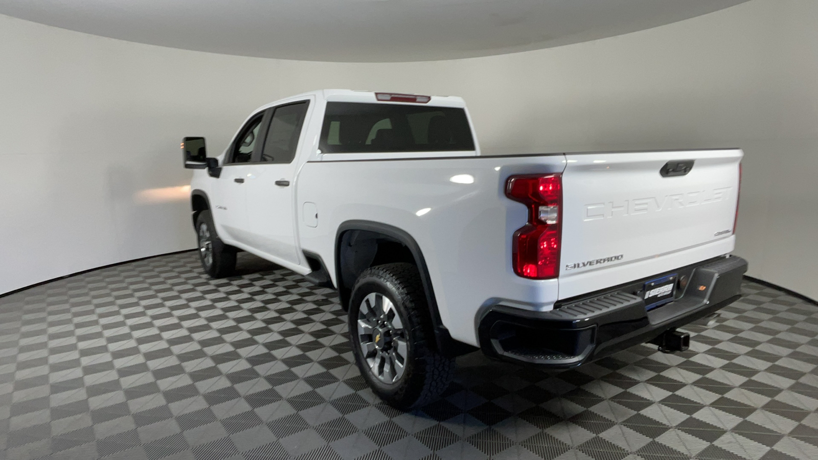 2025 Chevrolet Silverado 2500HD Custom 6