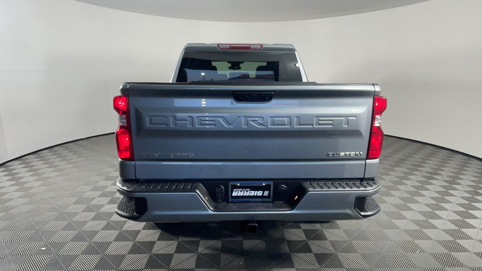 2025 Chevrolet Silverado 1500 Custom 5