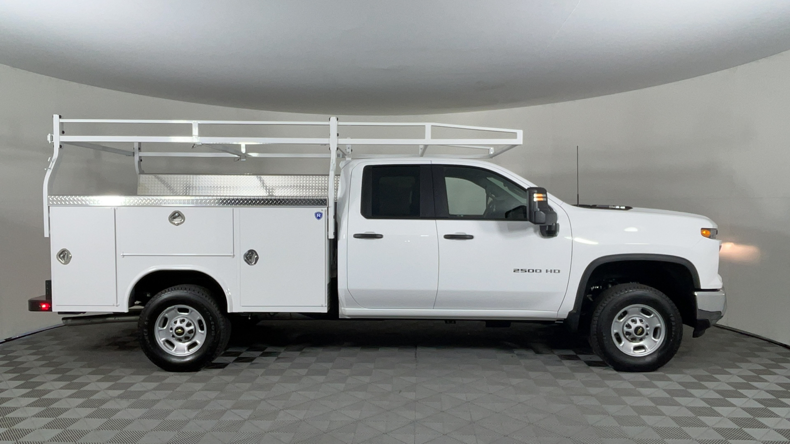 2025 Chevrolet Silverado 2500HD Work Truck 2