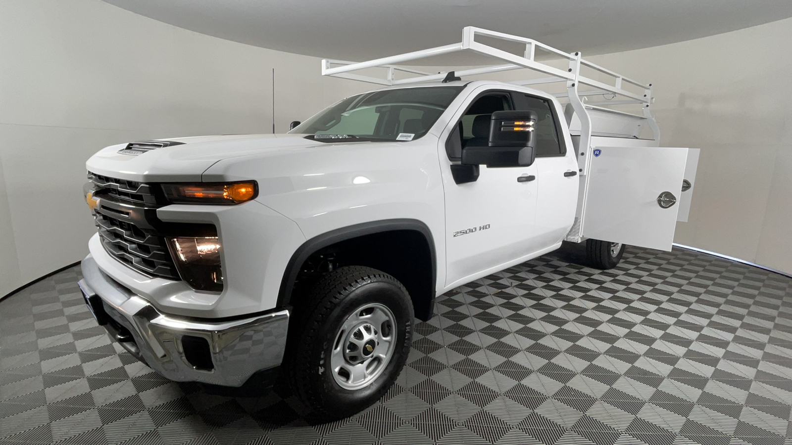 2025 Chevrolet Silverado 2500HD Work Truck 8