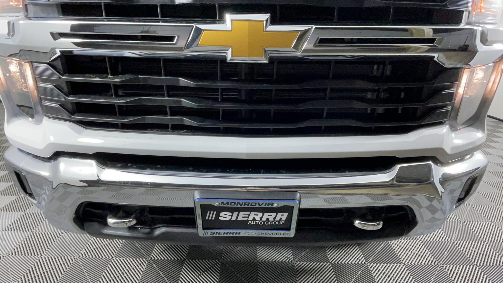 2025 Chevrolet Silverado 3500HD LT 10