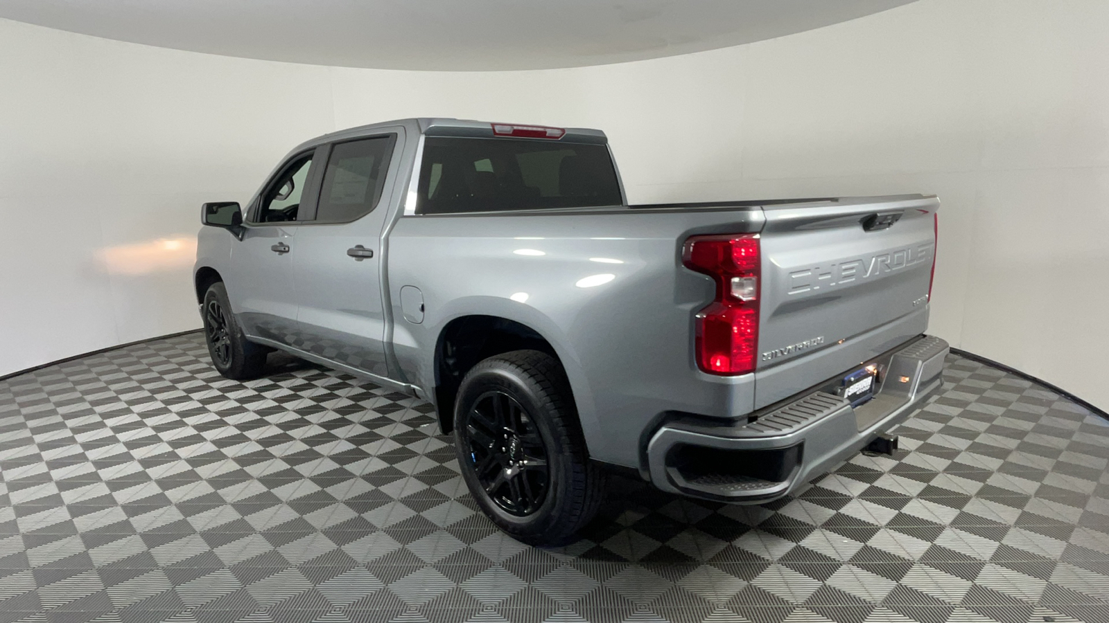 2025 Chevrolet Silverado 1500 Custom 6