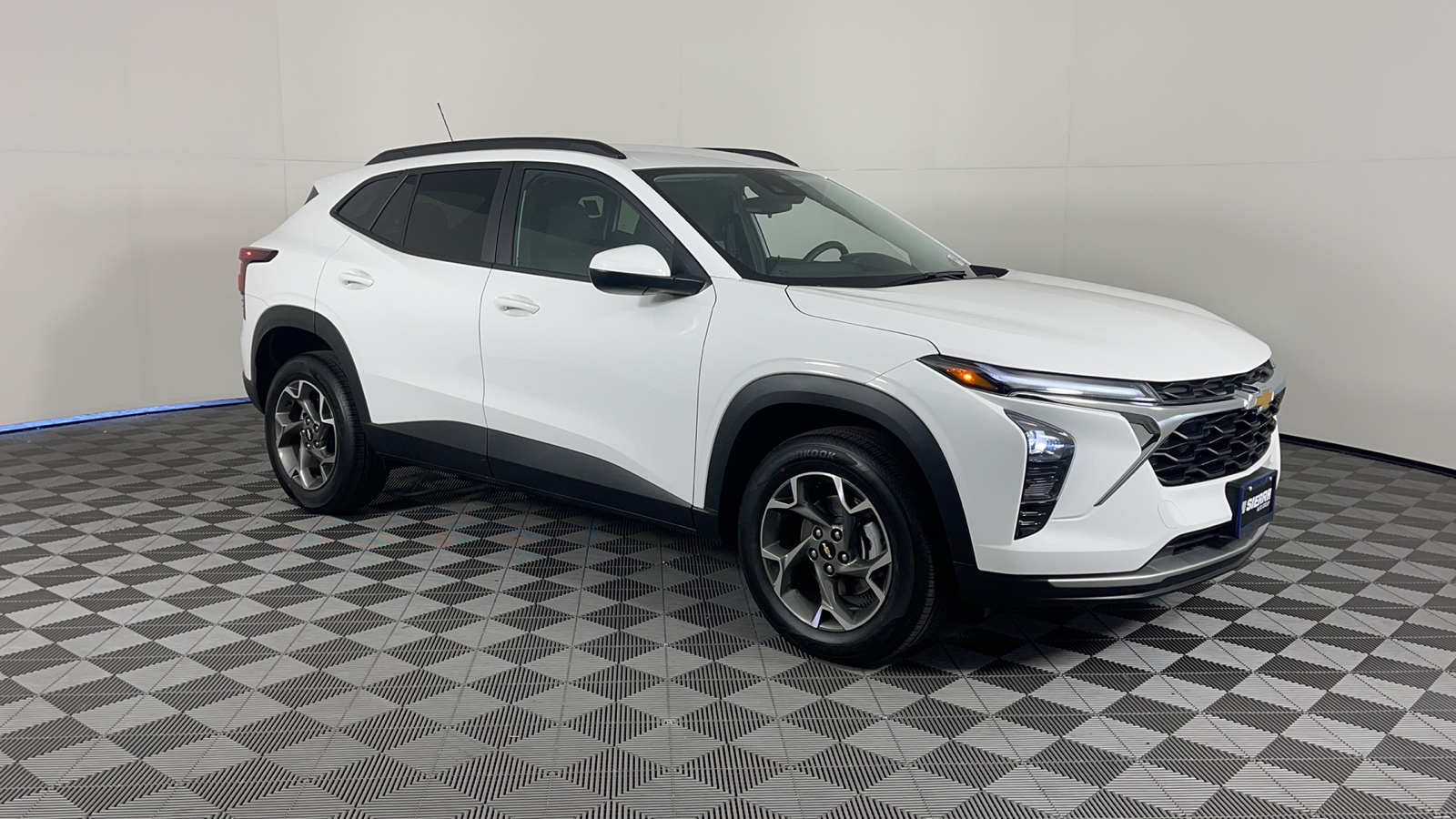 2025 Chevrolet Trax LT 1