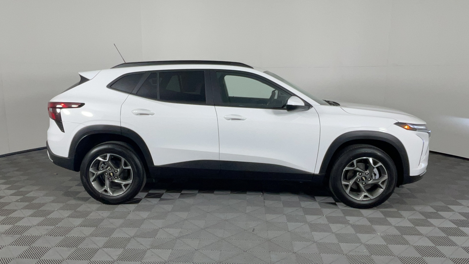 2025 Chevrolet Trax LT 3