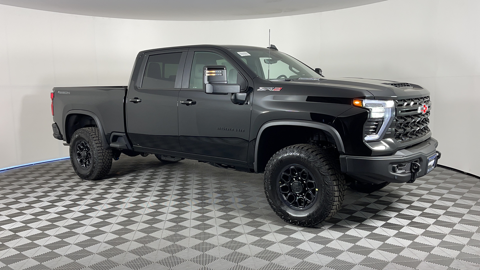 2025 Chevrolet Silverado 2500HD ZR2 1