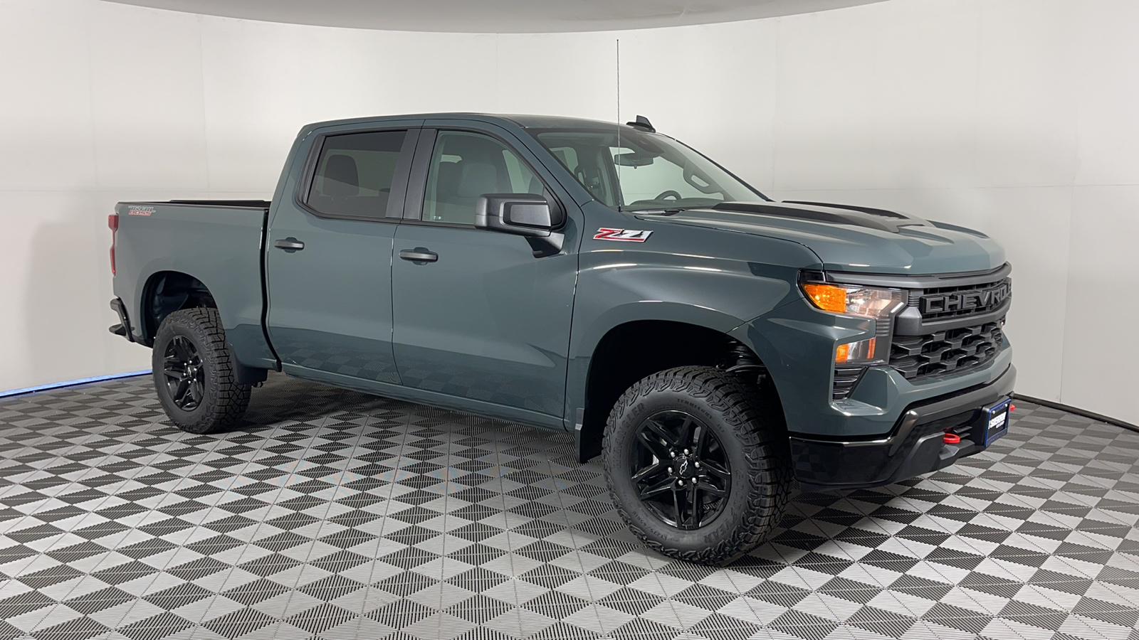 2025 Chevrolet Silverado 1500 Custom Trail Boss 1