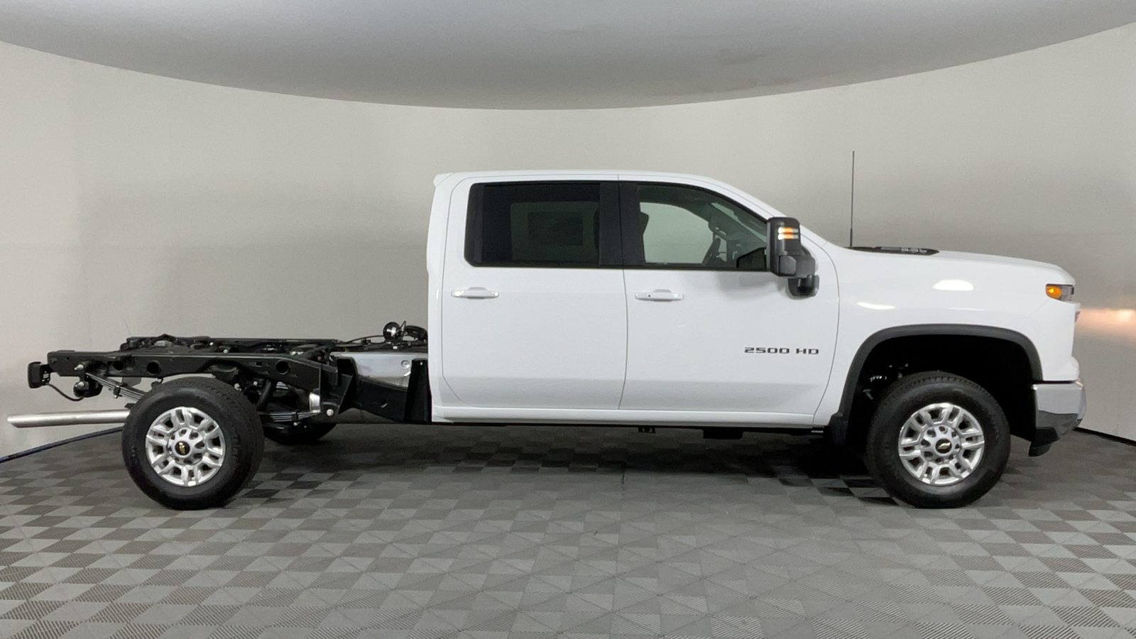 2025 Chevrolet Silverado 2500HD LT 1