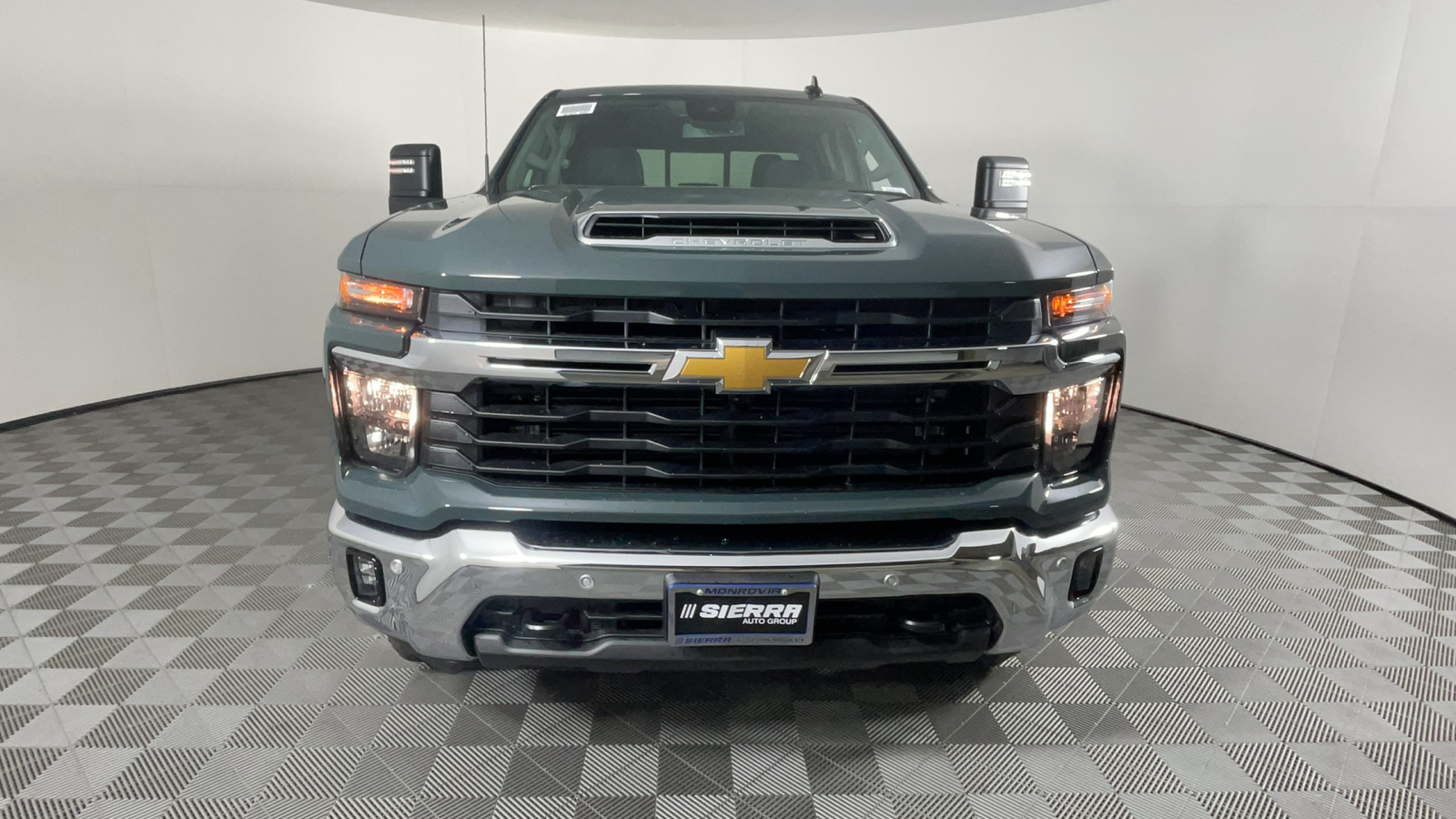 2025 Chevrolet Silverado 2500HD LT 9