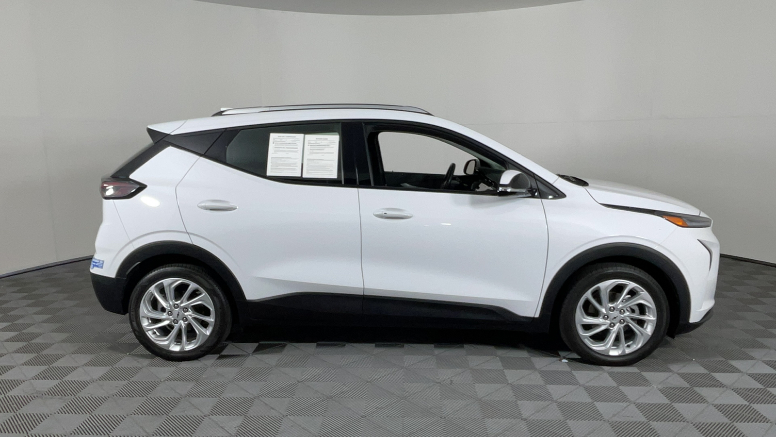 2022 Chevrolet Bolt EUV LT 3