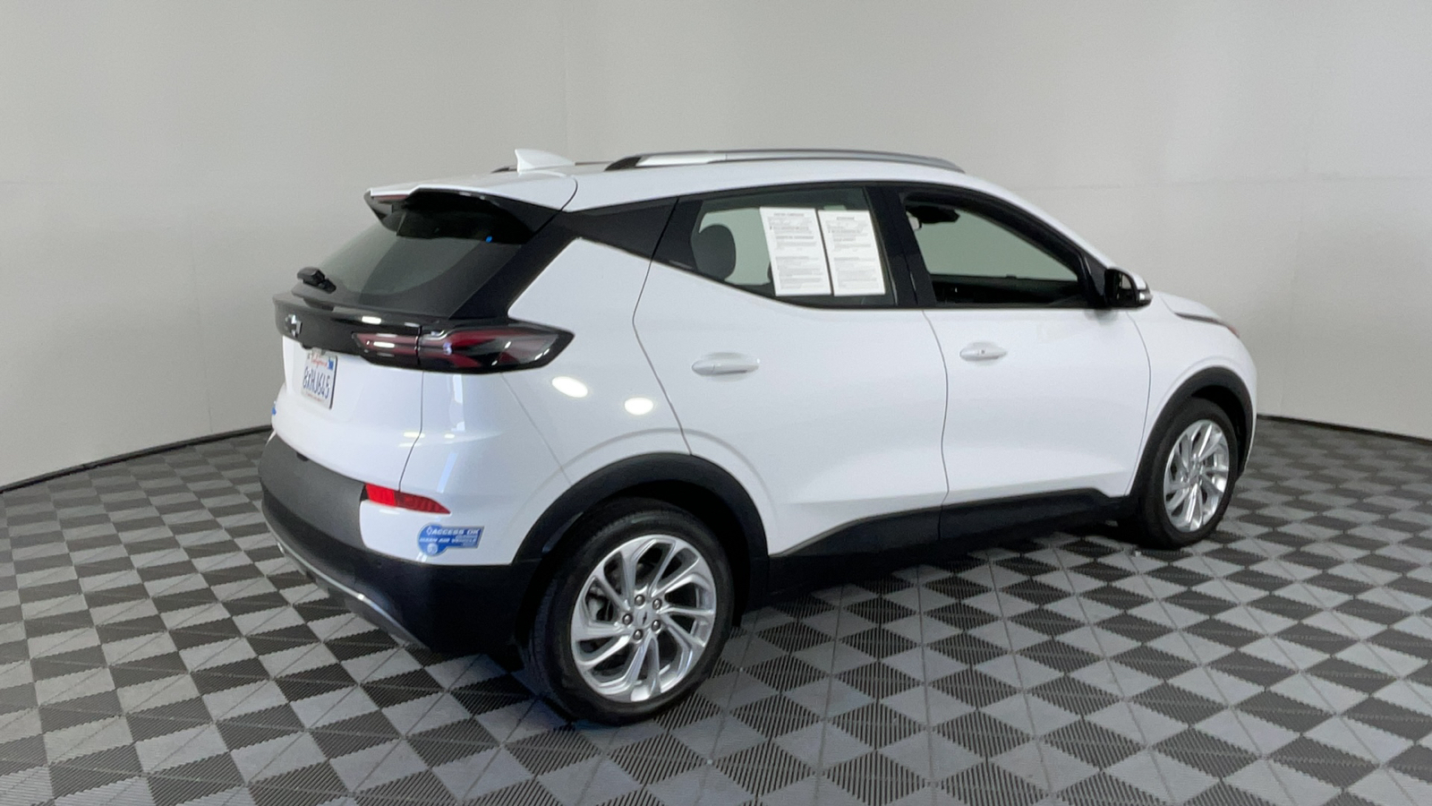 2022 Chevrolet Bolt EUV LT 4