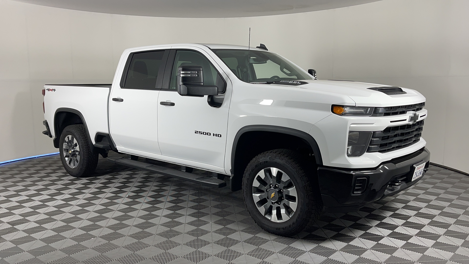 2024 Chevrolet Silverado 2500HD Custom 2