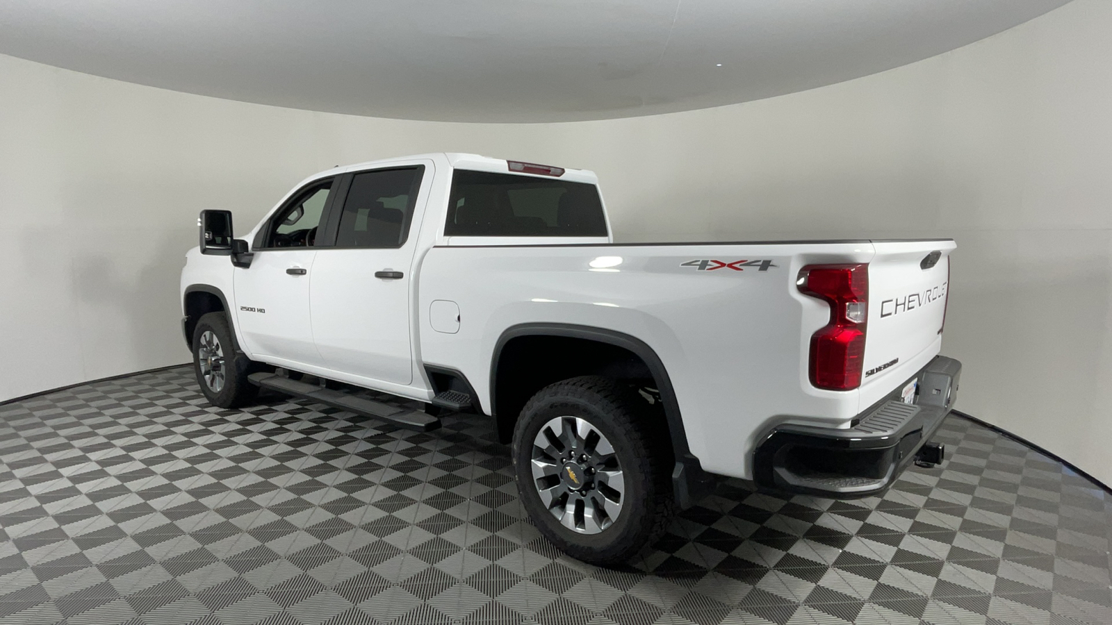 2024 Chevrolet Silverado 2500HD Custom 6