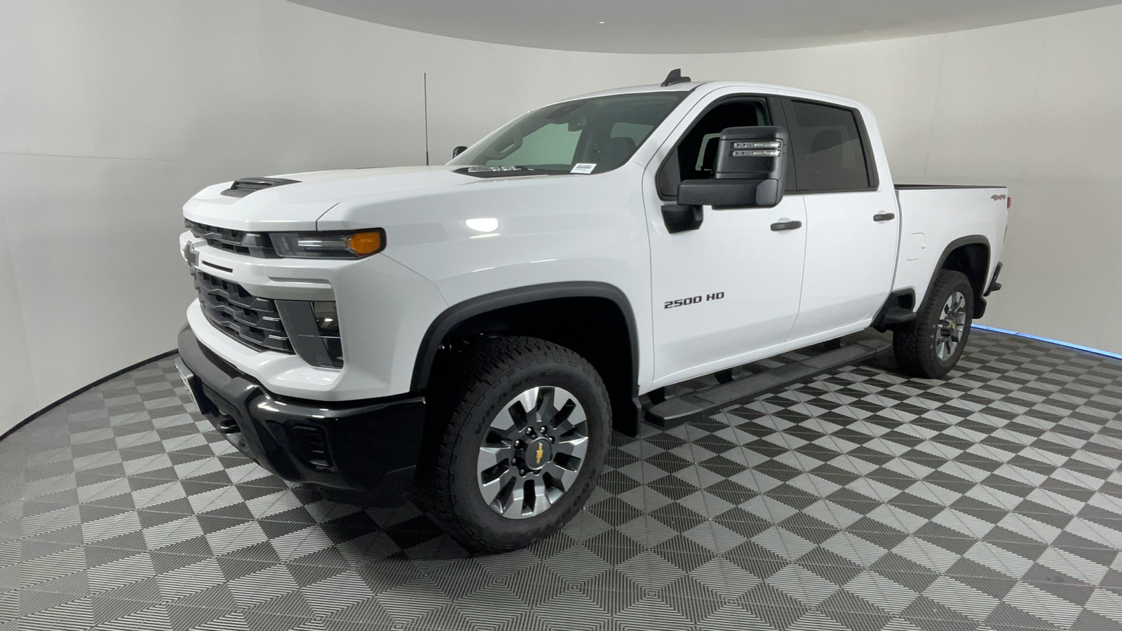 2024 Chevrolet Silverado 2500HD Custom 8