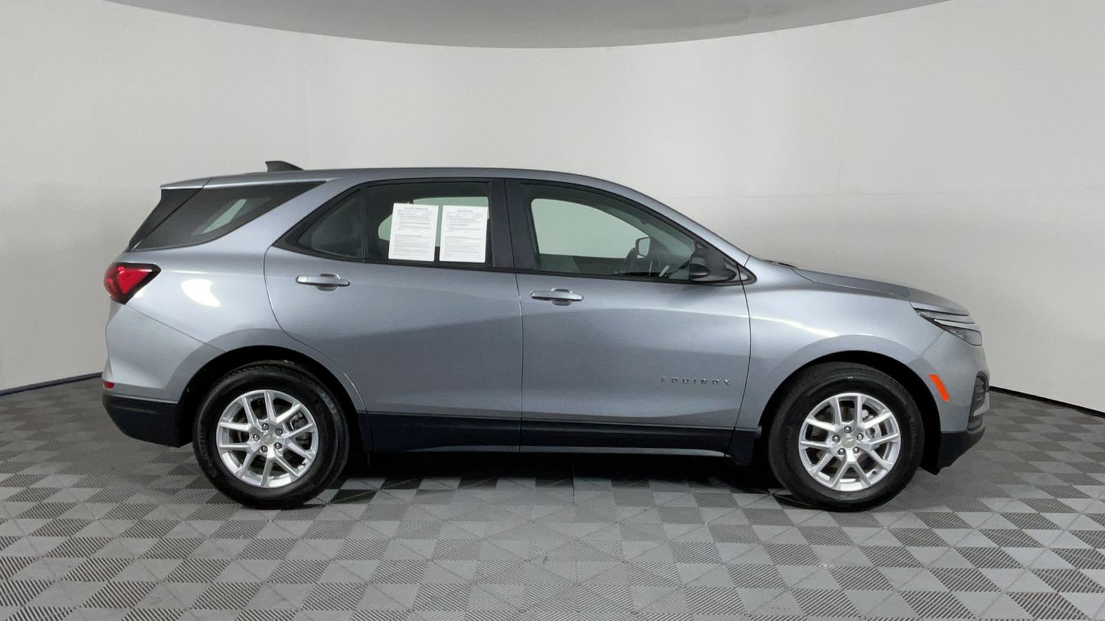 2024 Chevrolet Equinox LS 3