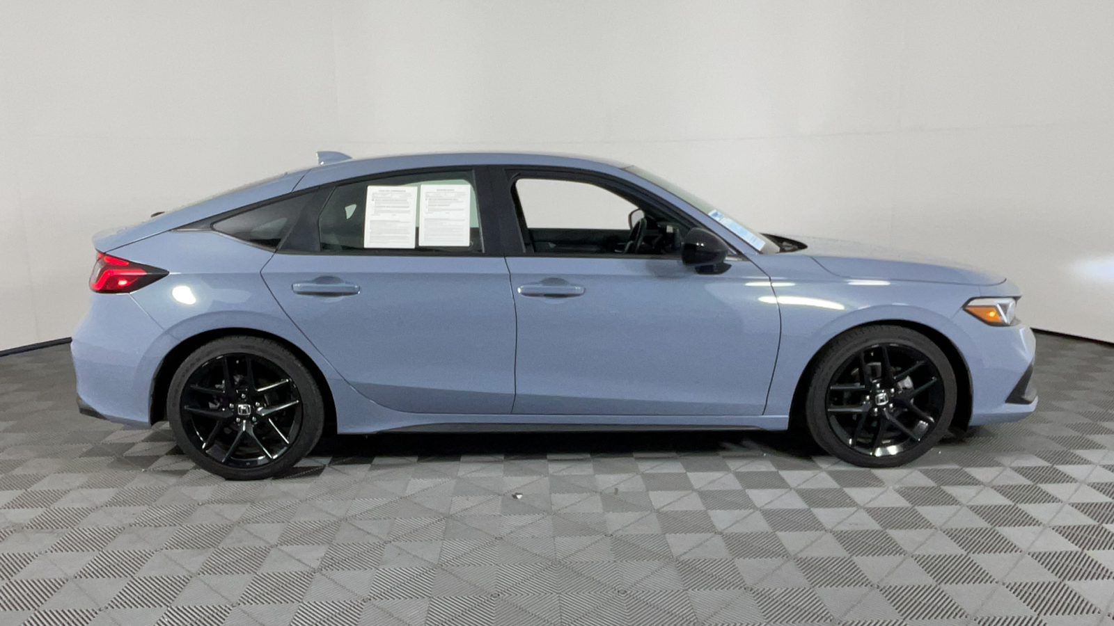 2024 Honda Civic Hatchback Sport 3