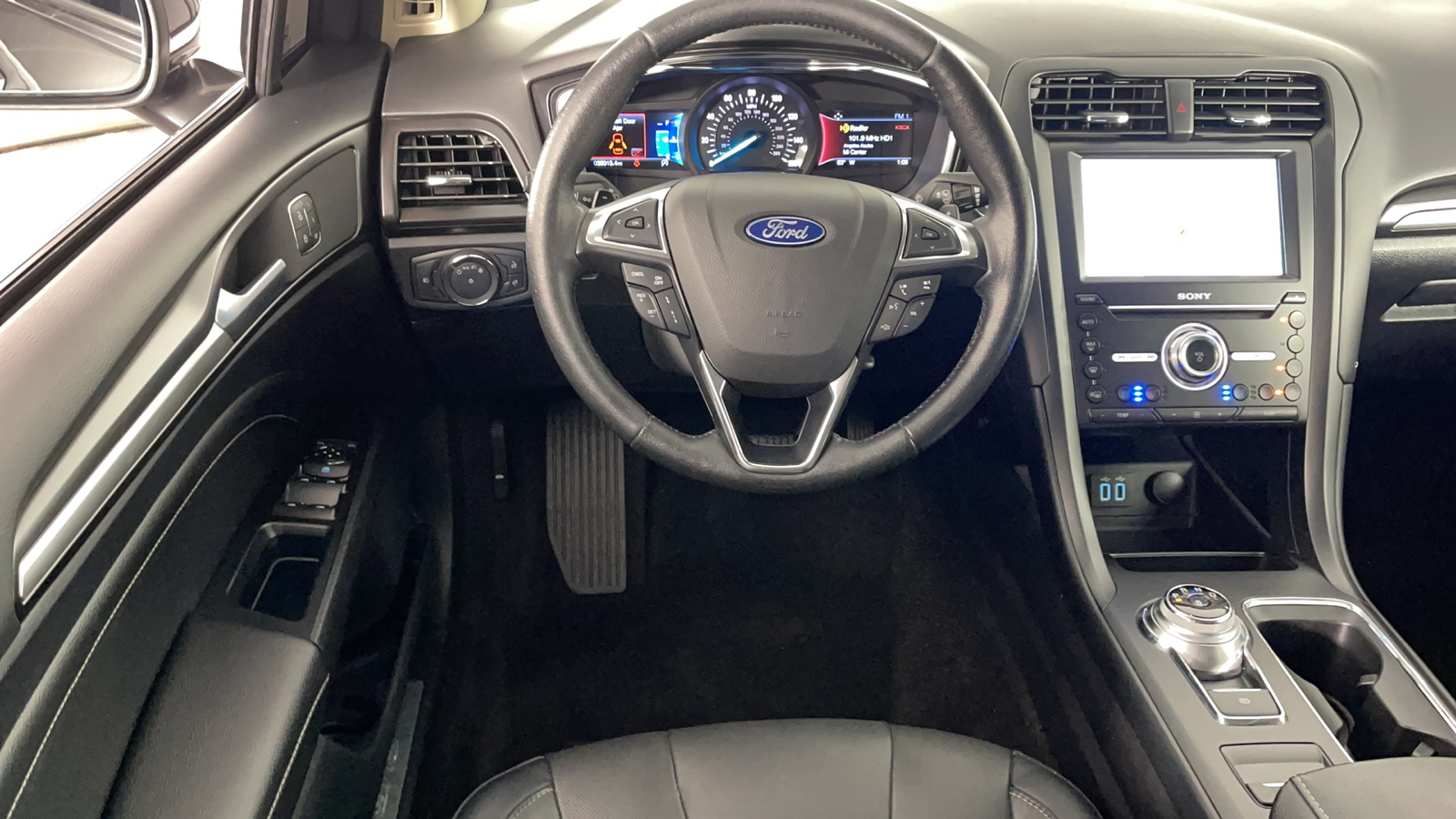 2020 Ford Fusion Titanium 14