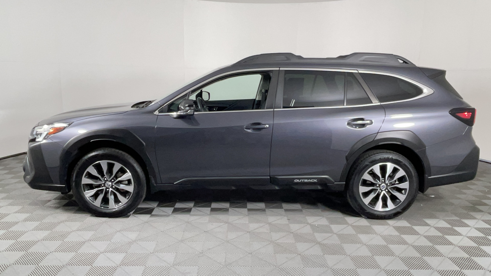 2023 Subaru Outback Limited 7