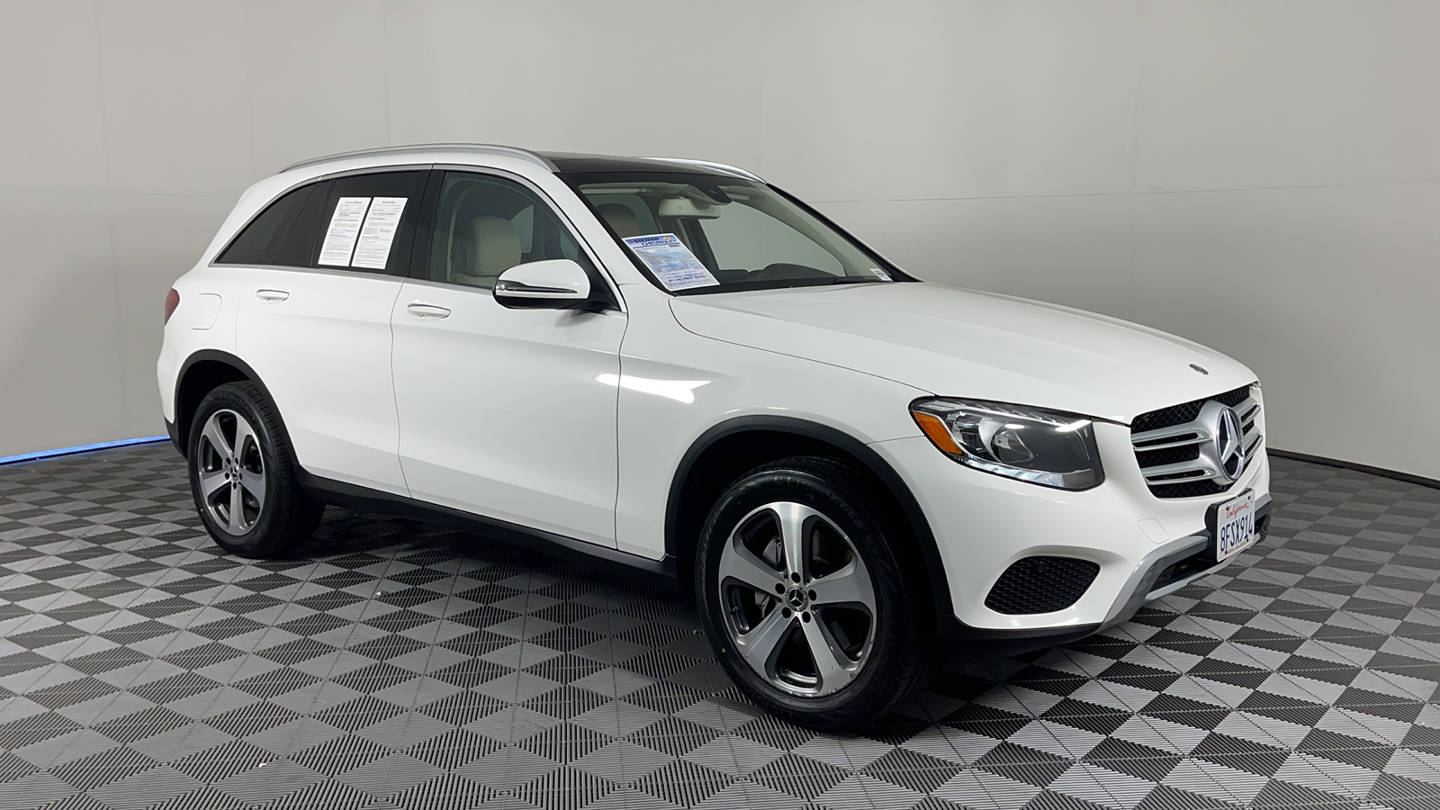 2019 Mercedes-Benz GLC GLC 300 1