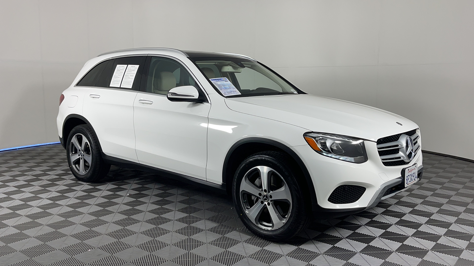 2019 Mercedes-Benz GLC GLC 300 2